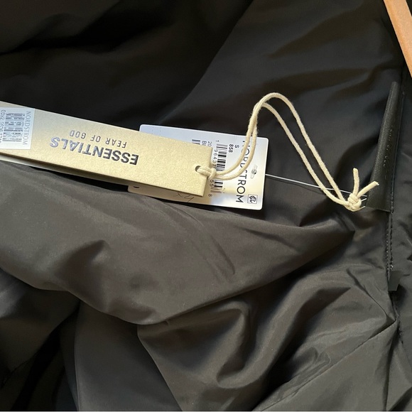 NWT Fear of God Essentials Puffer Jacket - Picture 4 of 5
